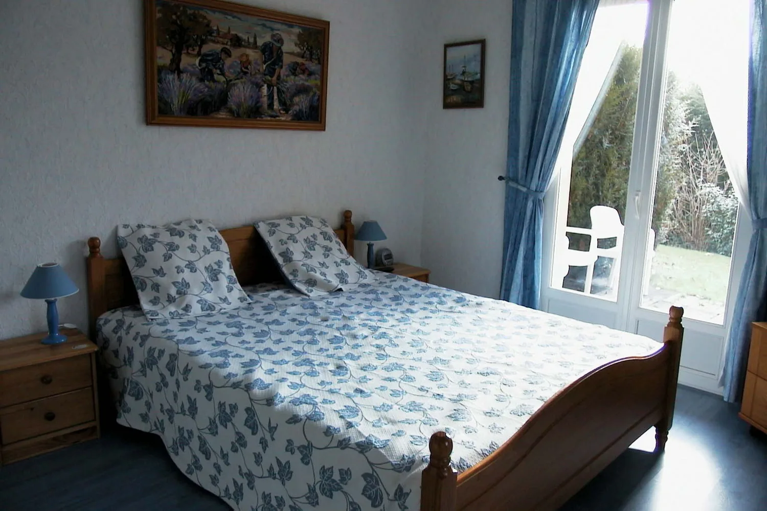 Lit de la chambre bleue